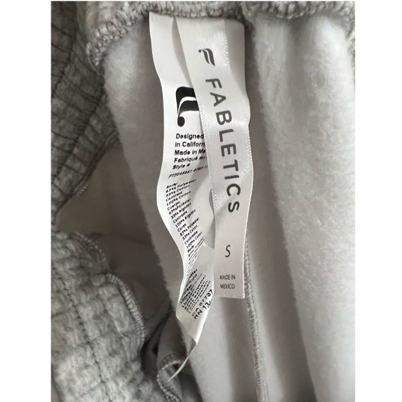 Fabletics Go-To Sweatpant in Light Grey Heather Size Small - Picture 4 of 4